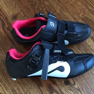 Brand New Peloton Spin shoes - size 40